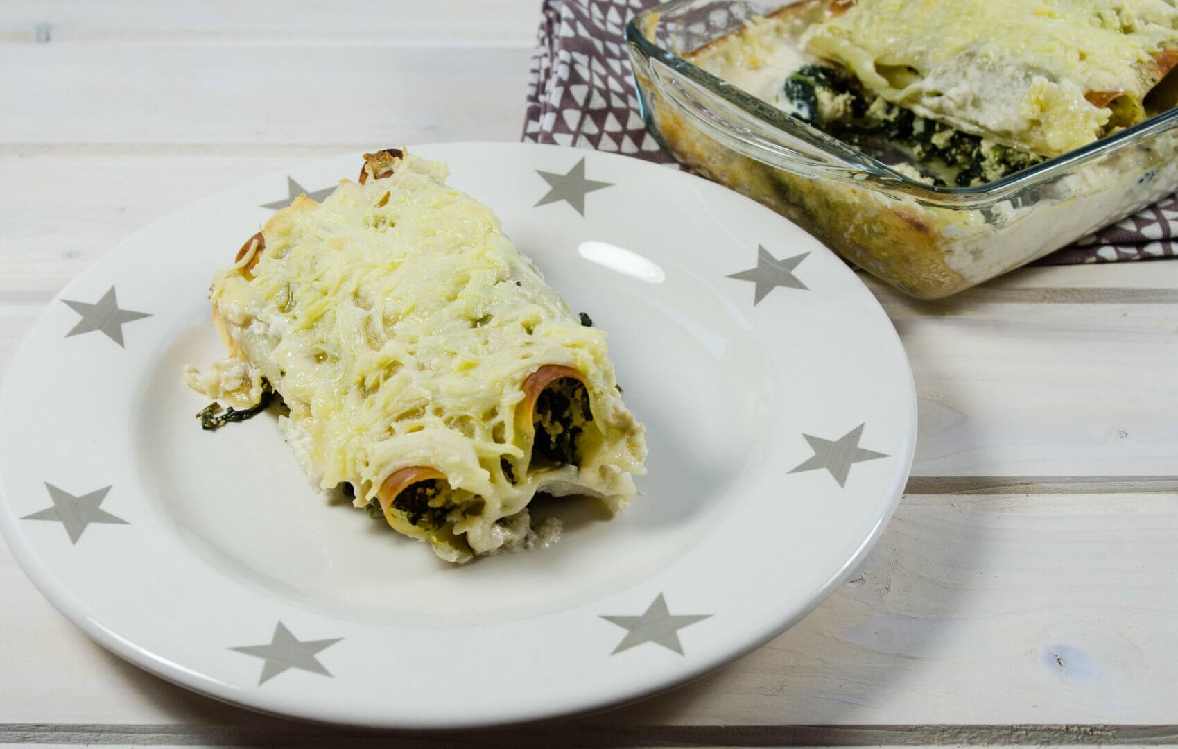 Rezept für vegan gefüllte Cannelloni mit Spinat &amp; Ricotta - VeganBlatt